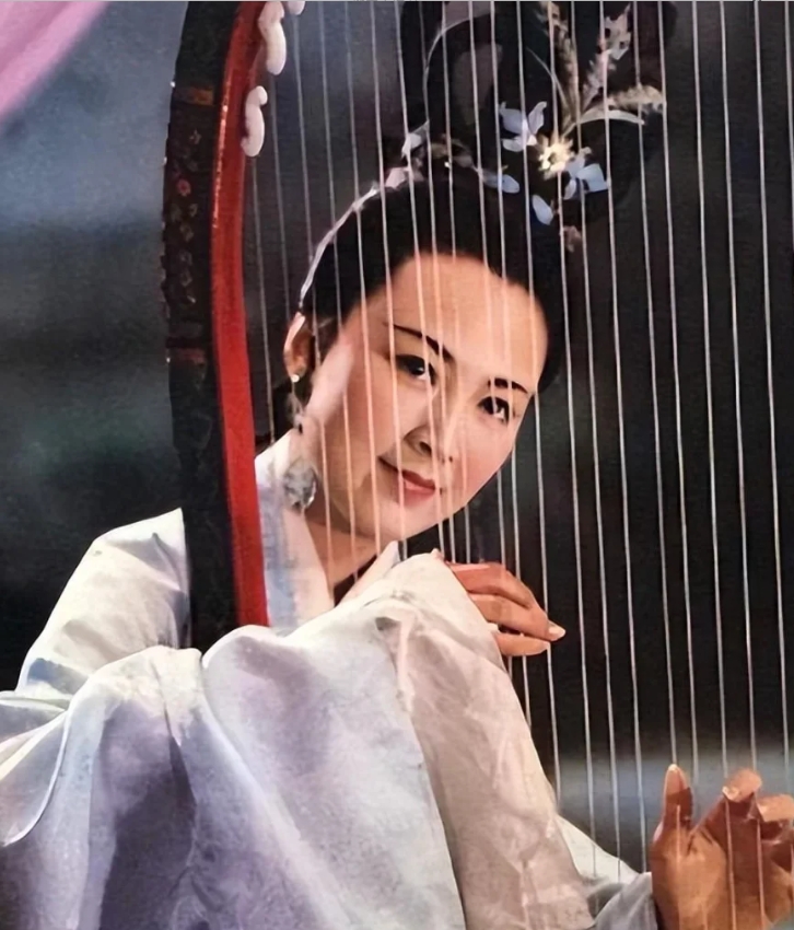 她与丈夫恩爱，零绯闻
