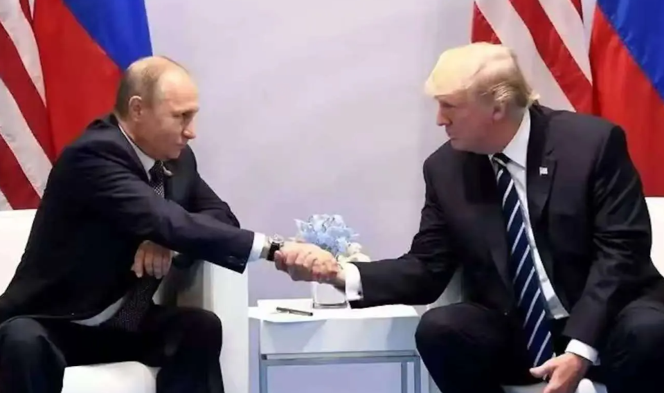 美国这次遇大事了！

欧洲六国，英国、法国、德国、意大利、波兰、西班牙联合发表声