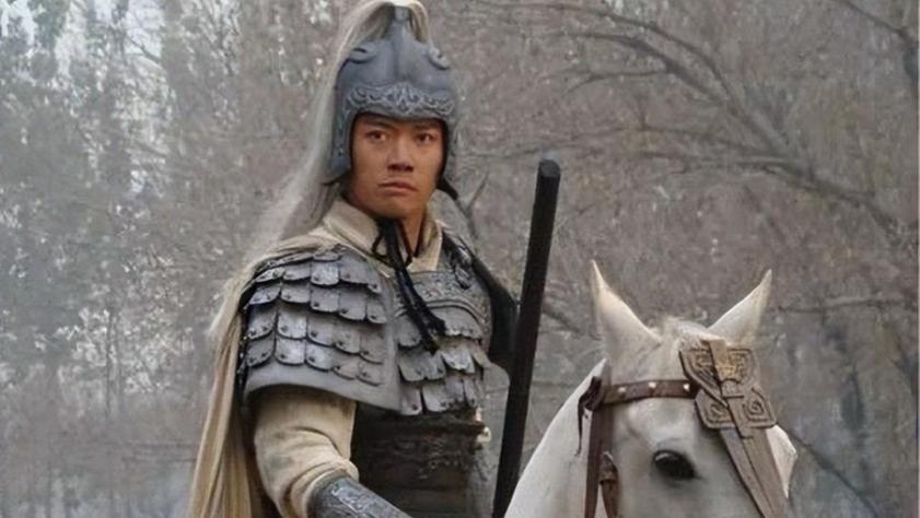 此人用7000人吊打30万敌军，却只是个文人？甚至还拉不开弓箭!