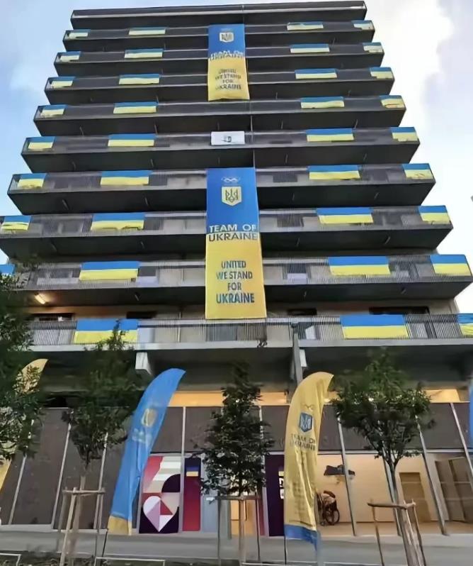 俄罗斯被拒绝参加奥运会，原因是因为发动了对乌克兰的侵略战争，却挂满了乌克兰元素
