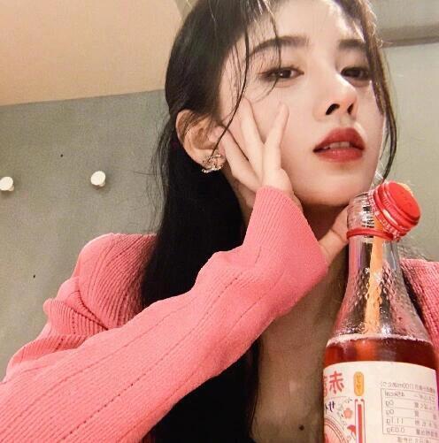 鞠婧祎——端庄而美丽