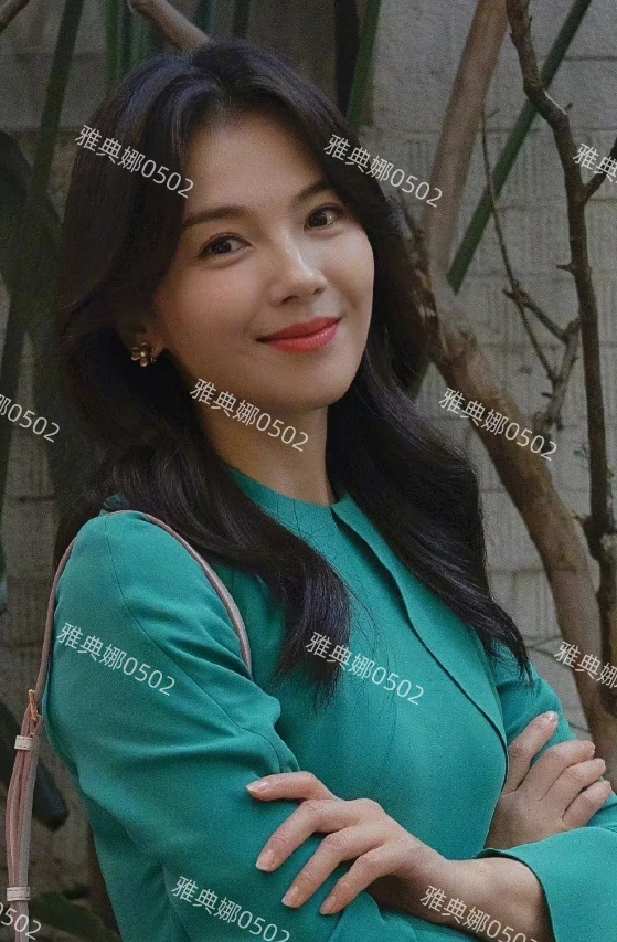 刘涛生图，46岁的她颜值和年纪都没啥优势，演技也不是很突。
但胜在温柔大方朴实能
