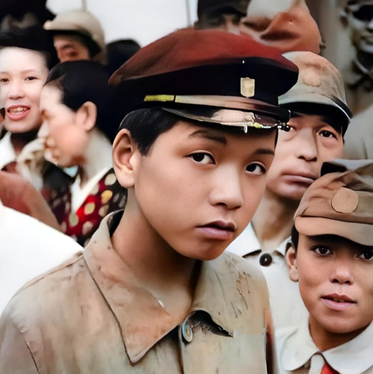 1945年，日本投降后，许多日本人还是相当不服气。这其中就包括深受日本军国主义思