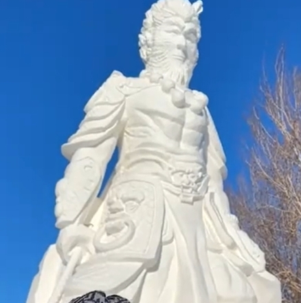 冰雪大世界上线“黑悟空”雪雕