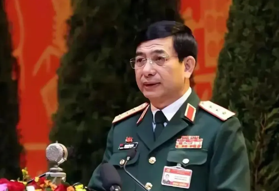 越南的防长潘文江，在香山论坛上火了！他说了四个“不”，全场都炸了！这四个“不”啊