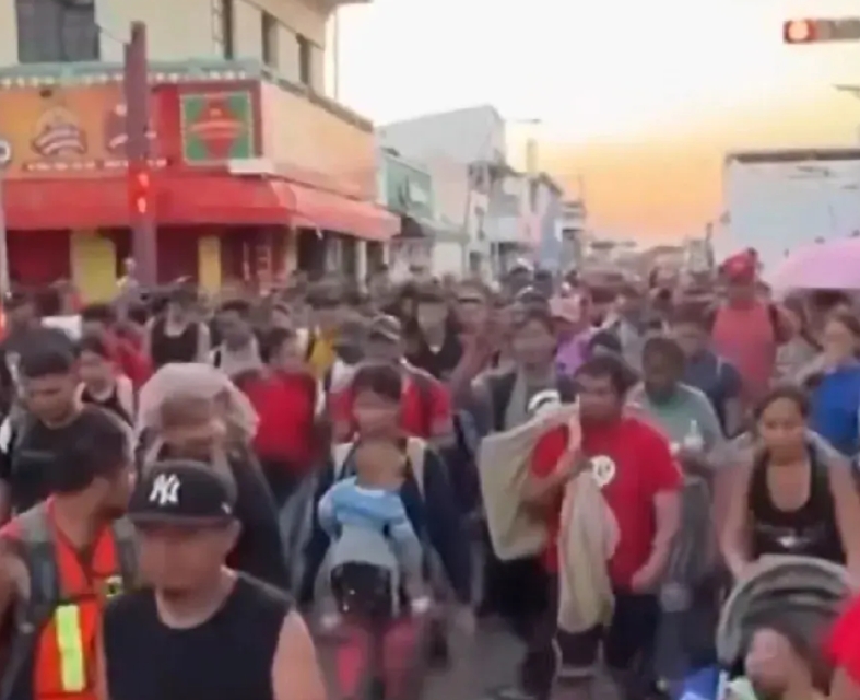 考验特朗普的时间到了，而且来的猝不及防，11月6日数千从四面八方而来的美墨边境移