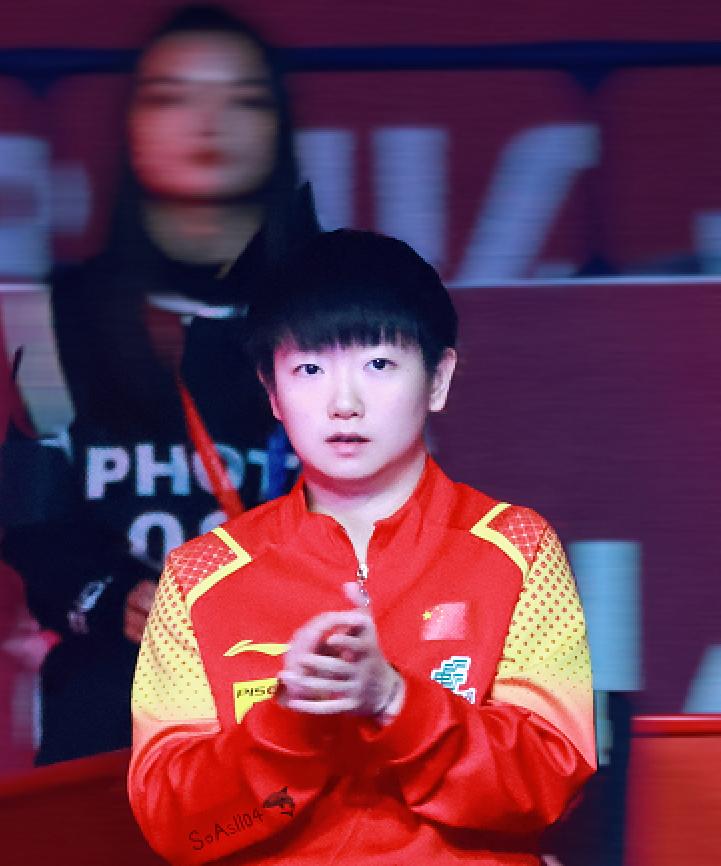 孙颖莎的反差感！场上霸气，场下小迷糊，连续带错路懵圈
众所周知，赛场上的孙颖莎霸