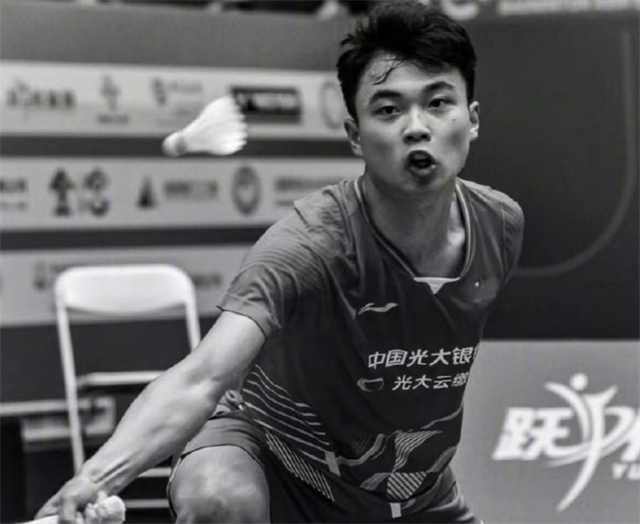 在印尼举行的2024青年羽毛球亚锦赛混合团体小组赛中，中国羽毛球队的17岁小将张