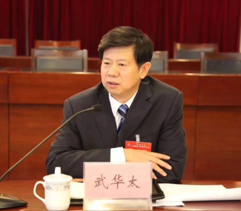 山西焦煤原董事长武华太被查，实际上，像他这样的人真没必要去贪这些钱。
一个人到了