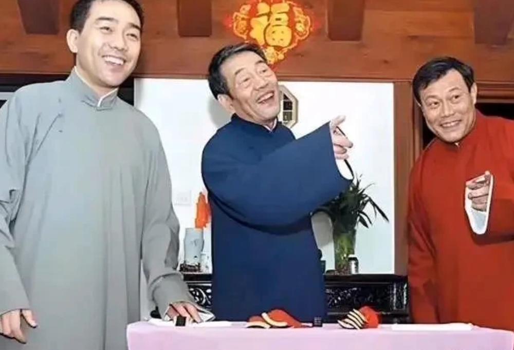 杨议即将有一个新的称号：马季的师弟，这是一个不亚于侯宝林徒弟的名头，马季先生是相