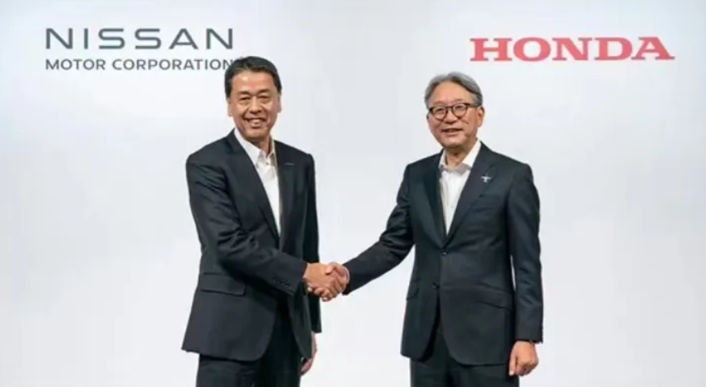 
这次日产汽车和本田汽车的合并，出现了很多笑点。
1.中国网友们建议日产和本田可