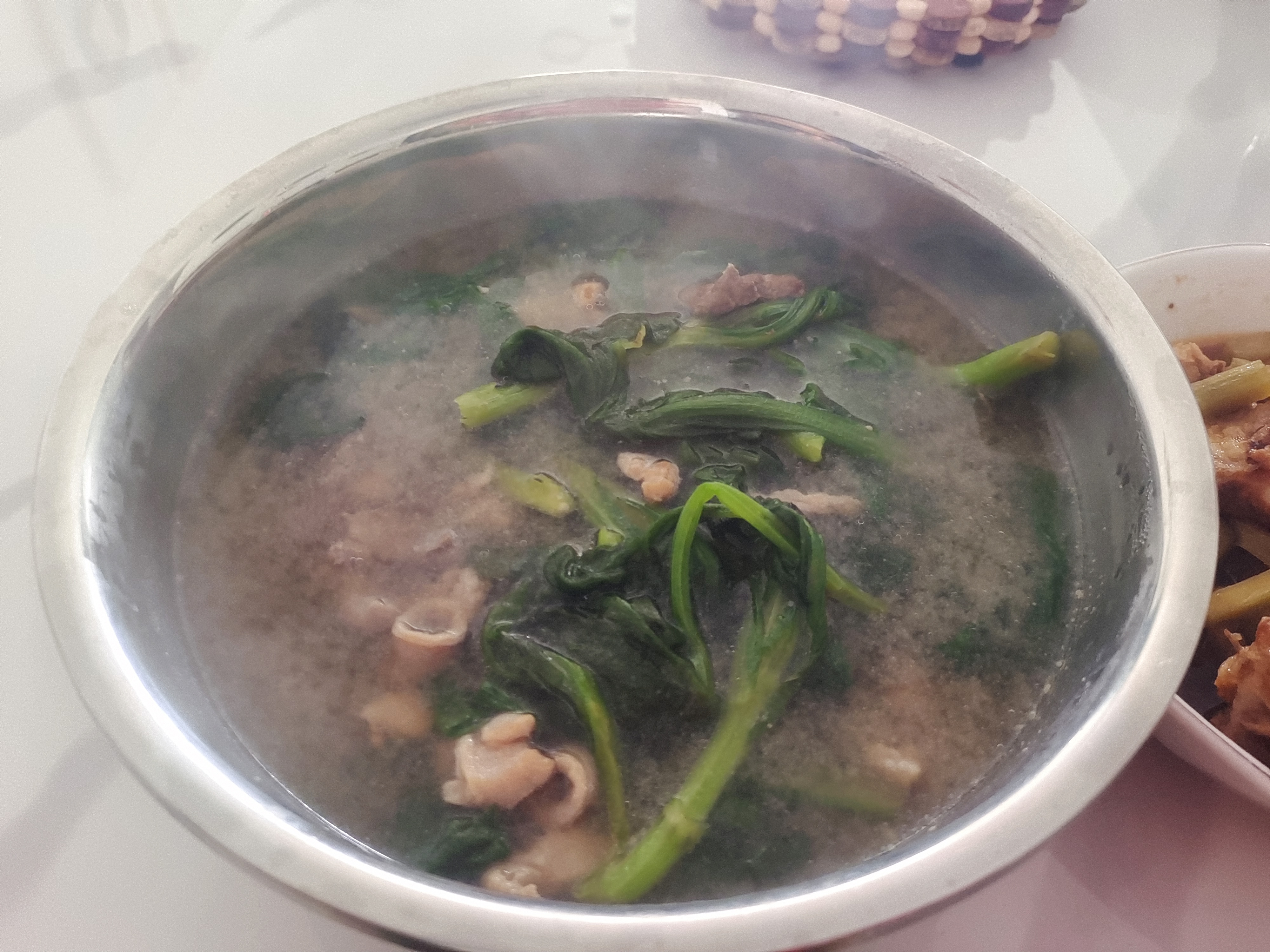 寒冷的冬天就要喝点热乎的汤