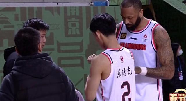 9连胜狂欢，广东男篮力克同曦，吉徐稳贝爆发