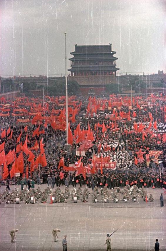 开国大典前，聂荣臻发表了这样一段讲话： “我要向大家发布一道死命令：正式受阅的那
