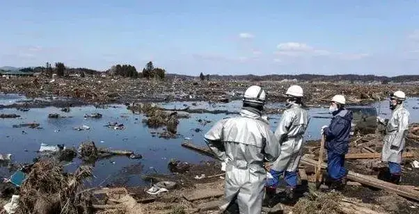 日本现在彻底恐慌了…
3月20日，日本多家媒体同时爆料，不仅日本家庭生活用水，
