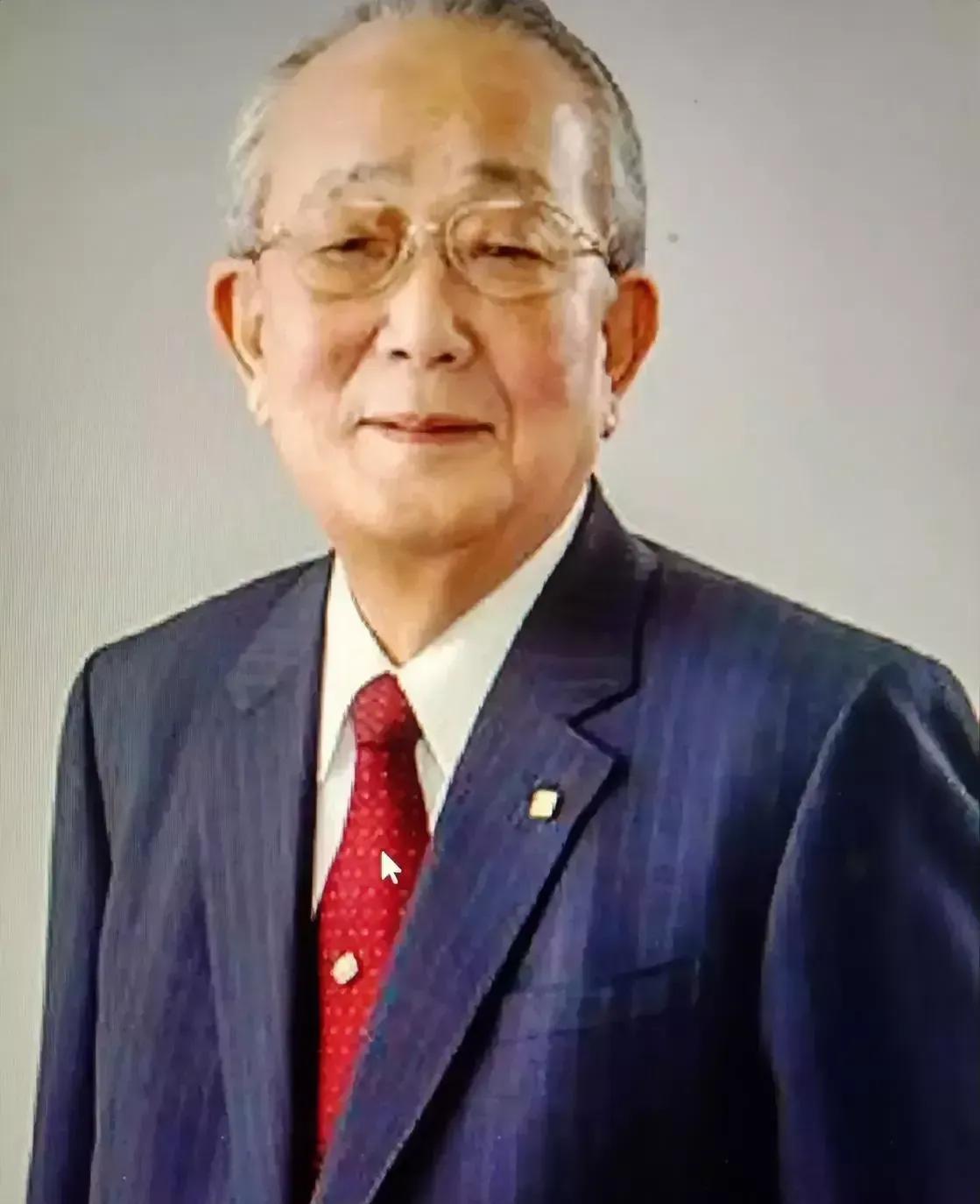 过了50岁，才慢慢明白的事：
1.女儿远嫁，等于白养。
2.身体健康，比啥都强，