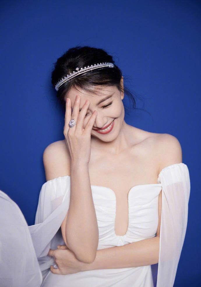 高圆圆成为广大直男心中的女神