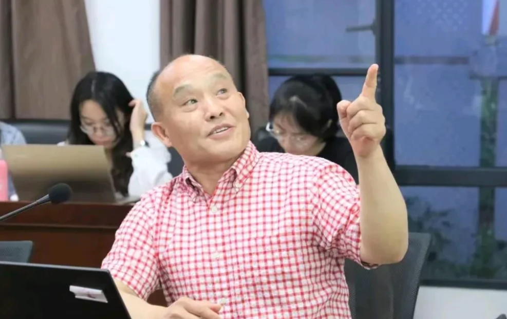 从人民大学王贵元事件，给我们的“10点启示”！

启示一：现行的高等教育制度急需