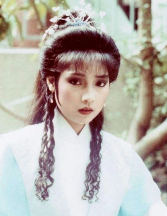 戚美珍：曾是周星驰贵人，与初恋结婚淡出圈