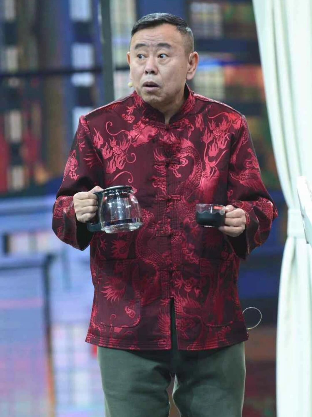 笑对人生的潘长江：逆境中绽放的喜剧传奇