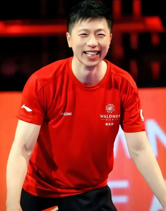 因为樊振东退出WTT，很多不明内理的人把矛头指向马龙，指责马龙处事圆滑，指责马龙