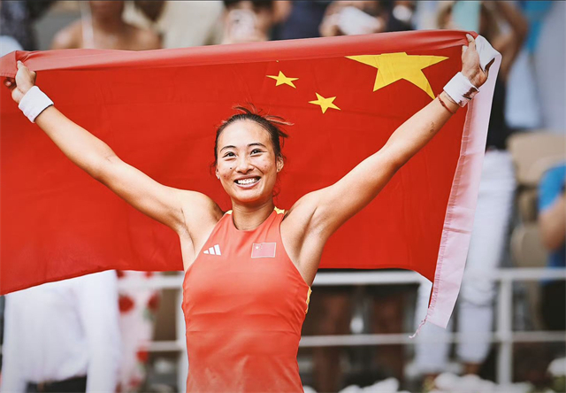 根据媒体报道，8月19日，中国网球选手郑钦文在辛辛那提站比赛后将迅速返回中国，目