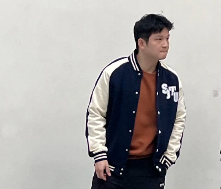 樊振东回上海交通大学了