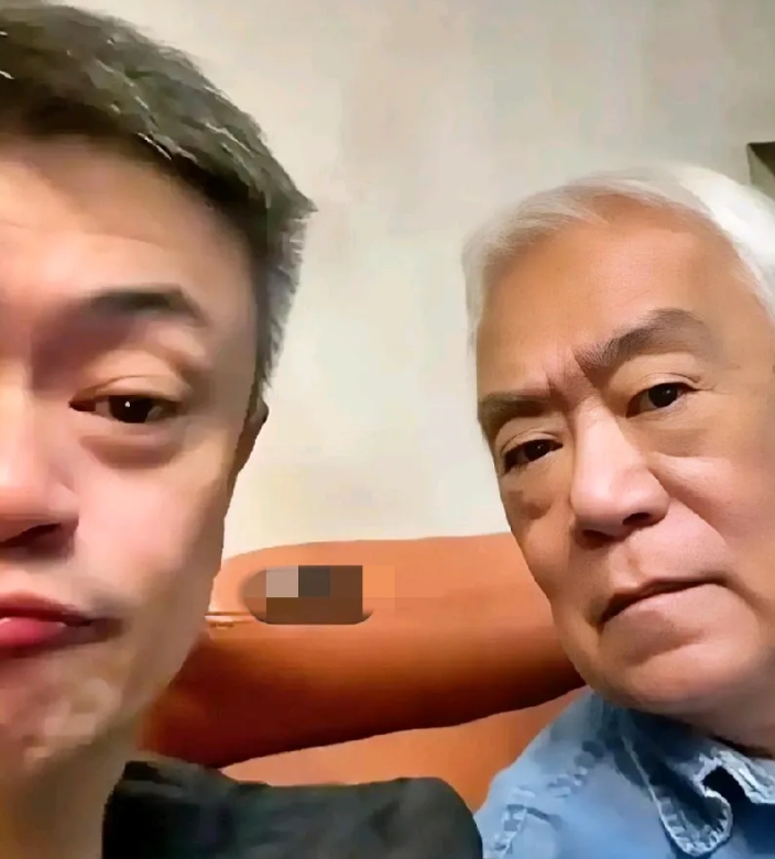 50岁的知名演员高亮因病去世，告别仪式已低调举行！

高亮是著名演员高明的儿子，