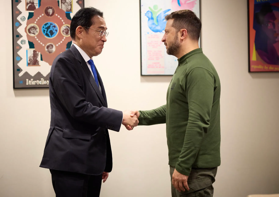 日本首相岸田文雄今天（9月24日）发文说：“我收到了乌克兰总统泽连斯基颁发的智者