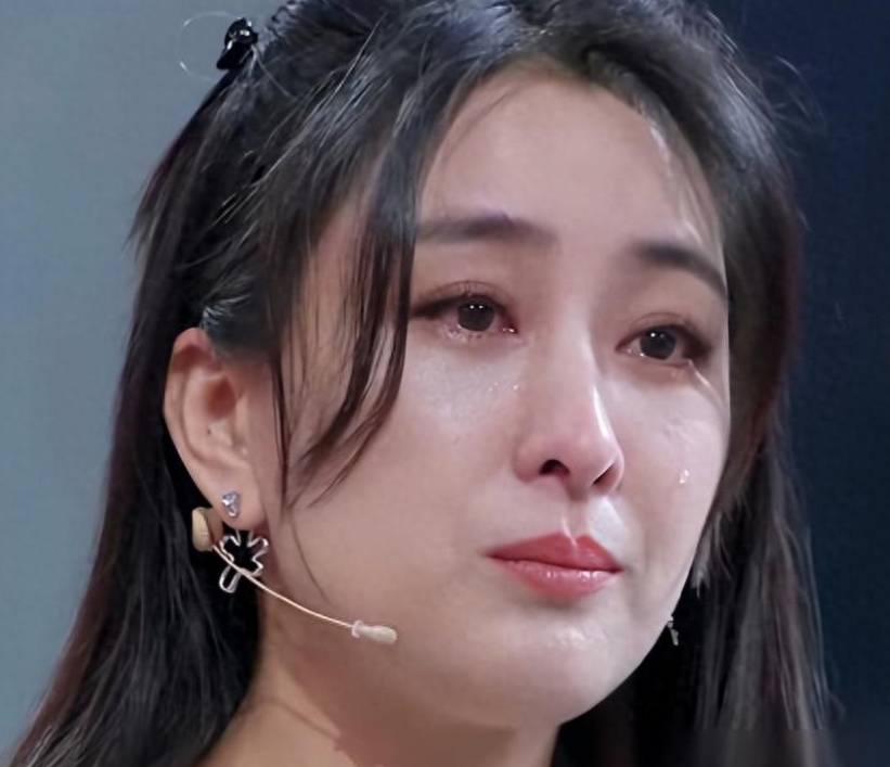 马苏在演艺界摸爬滚打多年，塑造诸多经典角色。李小璐事件爆发后，她受牵连深陷舆论漩