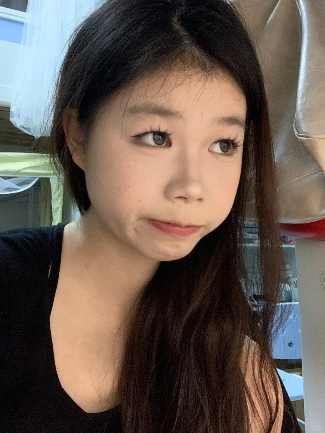 想看大家美美的侧脸 我的怎么这么丑😭😭😭
#不懂就问有问必答 #日常化妆
