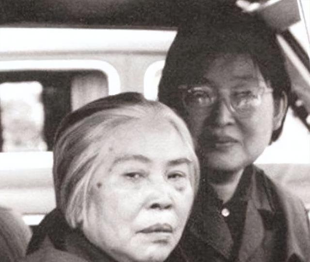 李敏低调度日遇困，中央军委关怀，享副军级待遇