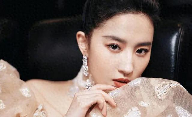 靠“认爹上位”的5位女明星，曾经不温不火，如今却混的风生水起（认老亲爹有什么讲究）-第1张图片-九妖电影