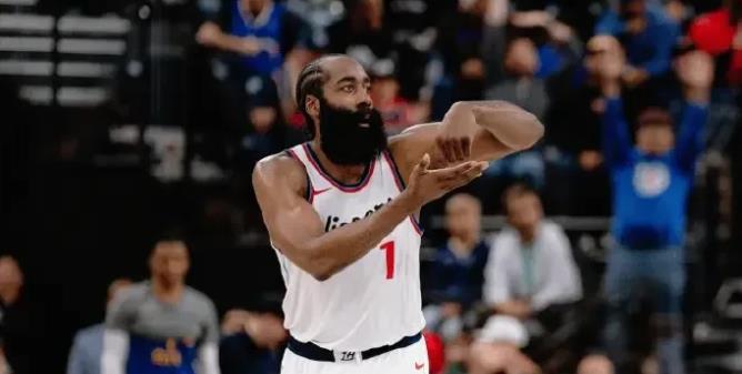 12月2号的NBA，这2名球星表现最劲爆！

1、哈登，他身高196，已经35岁