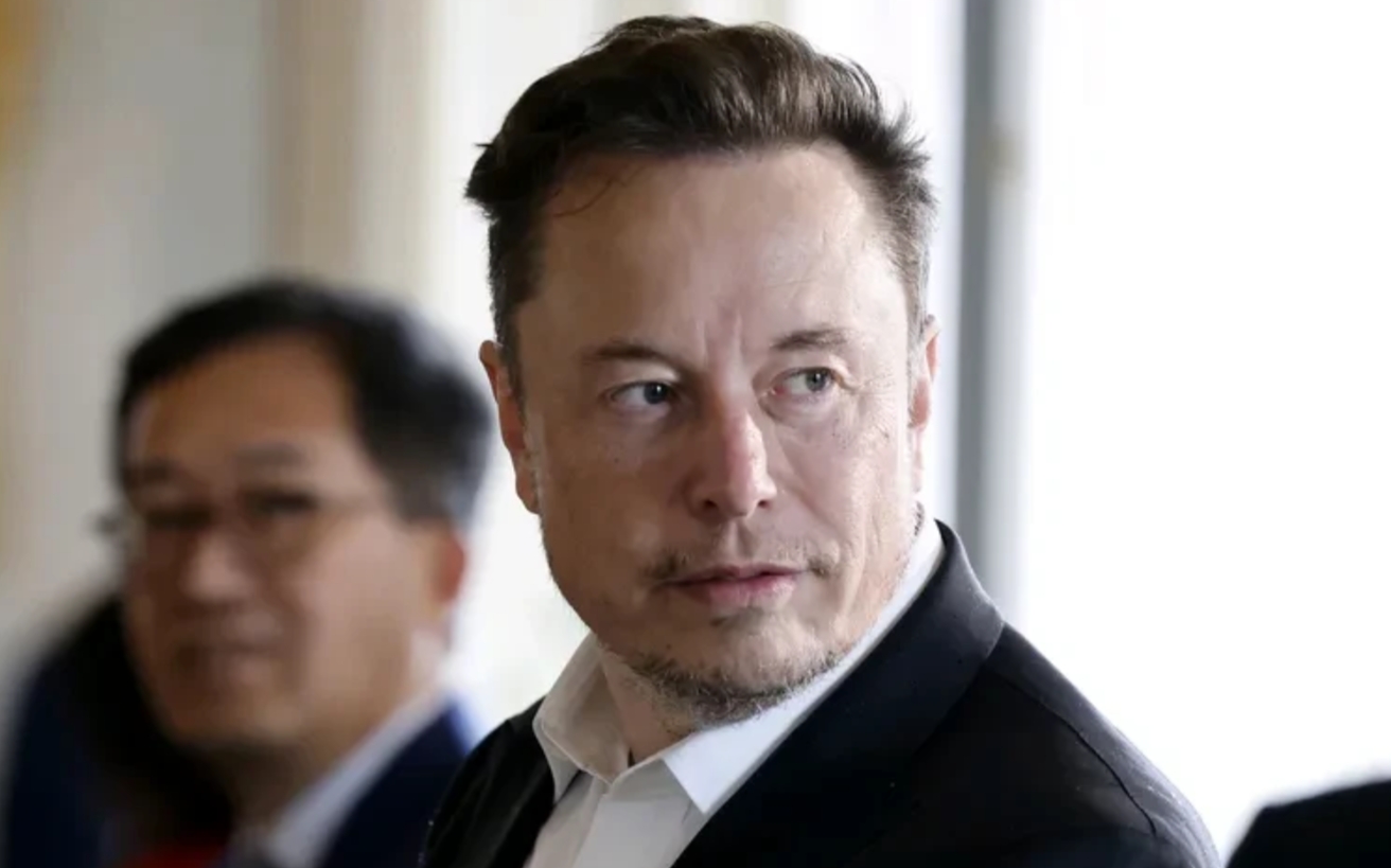马斯克深夜一出手，整个世界都得为之震颤！米尔巴德污蔑“某些东方大国”，称是其让大