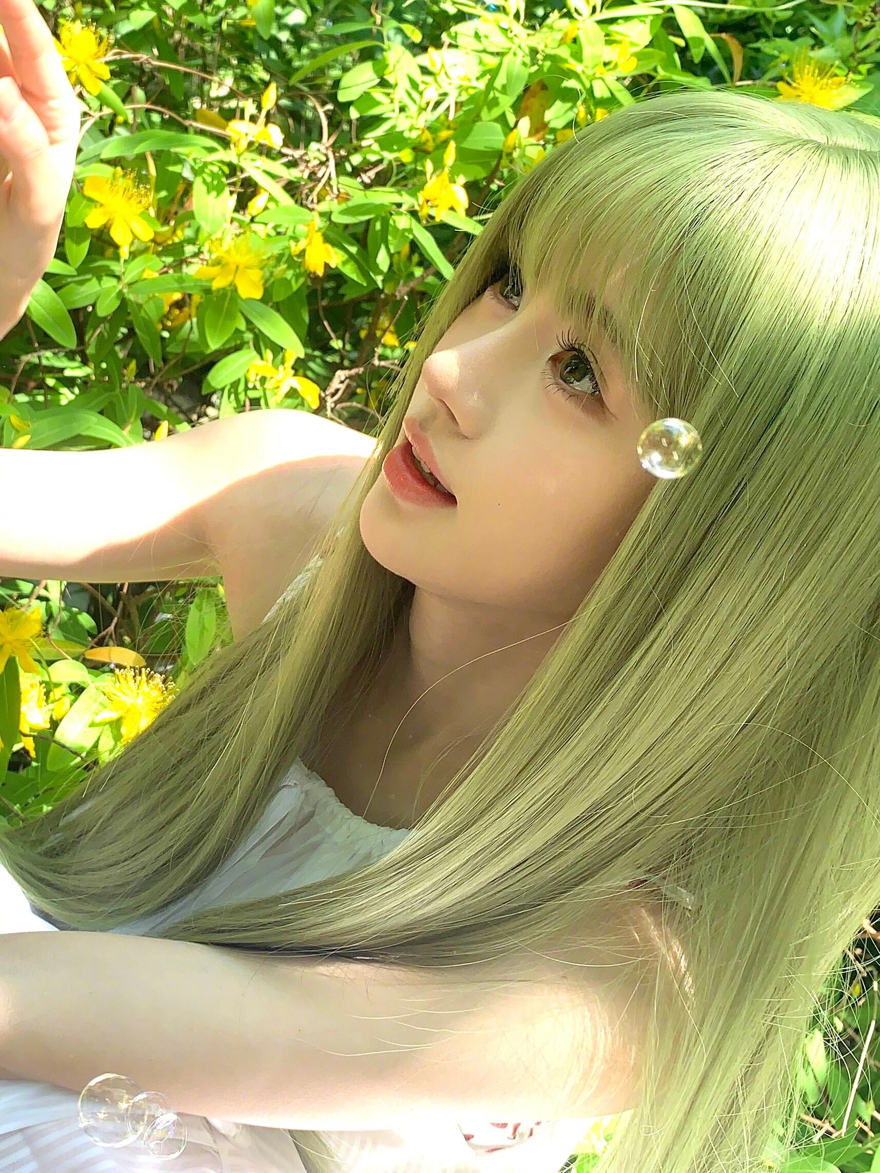 鞠婧祎把头发染成绿的？！