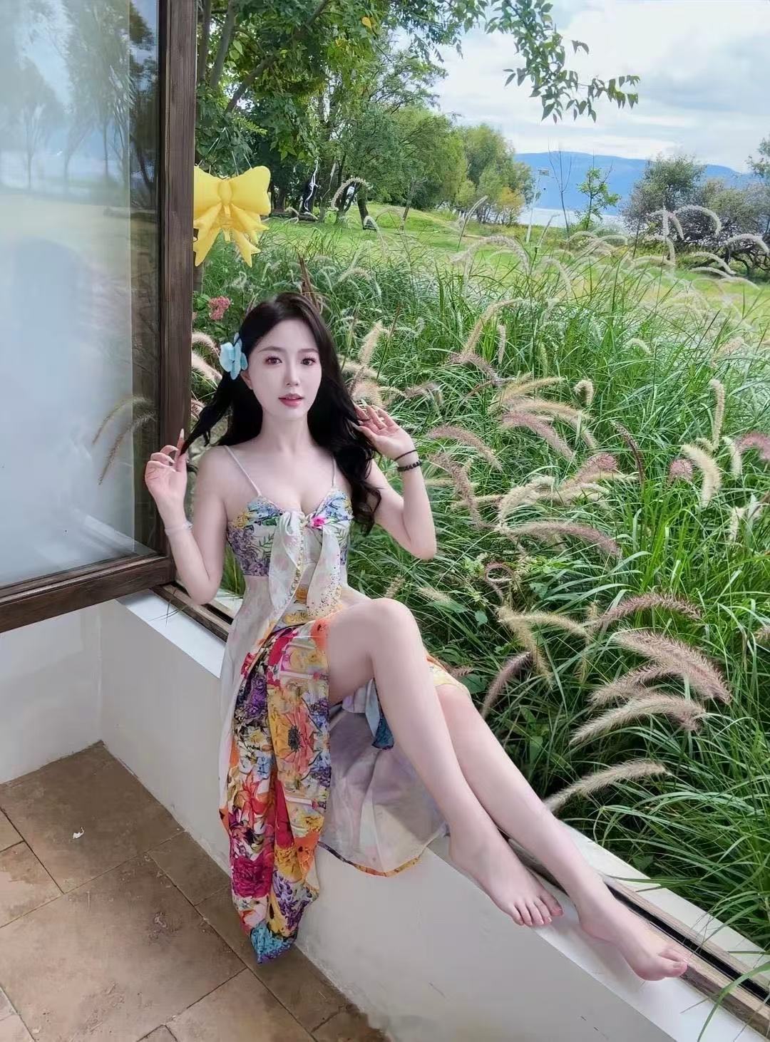 有个这么性感的后妈你会怎么做哈哈哈哈
