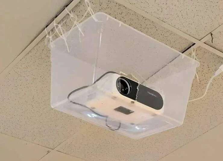 世界是个草台班子