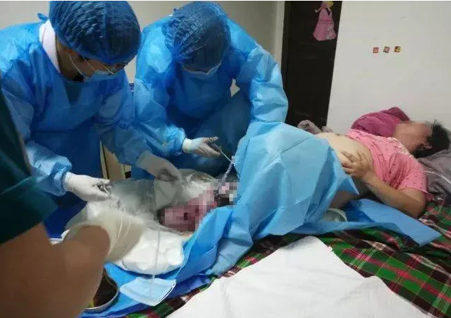 “太恨人了！”北京朝阳区，一女子在未取得医生执业资格时，非法行医给孕妇接生，结果