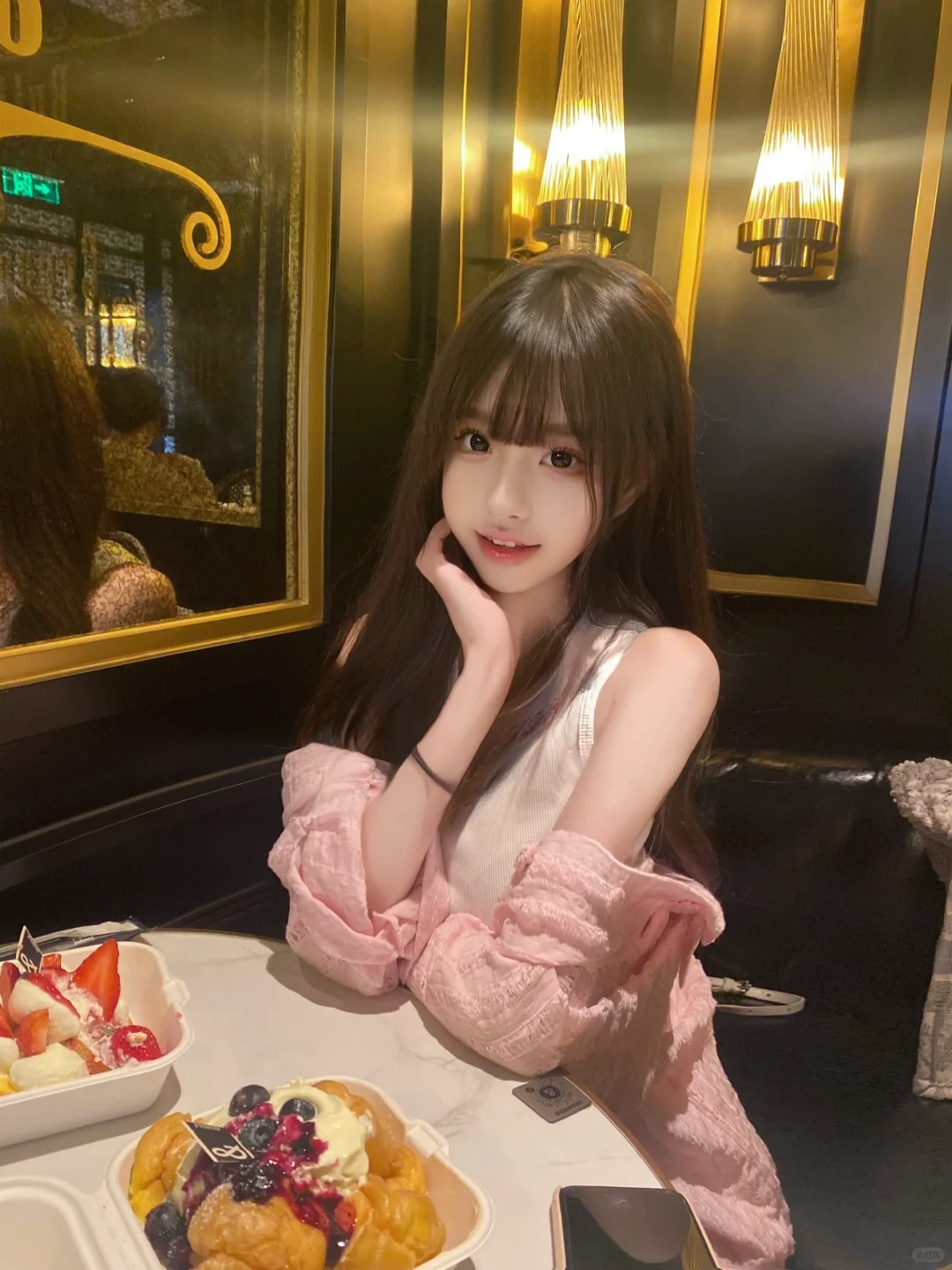 好嫩好嫩
sugar家的一套我爱死了 显得好粉嫩💕 太适合这个季节了