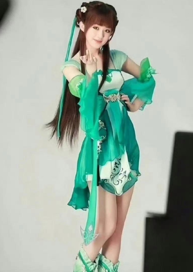 赵丽颖当初要是以这个造型演碧瑶，收视率会更高吧！
