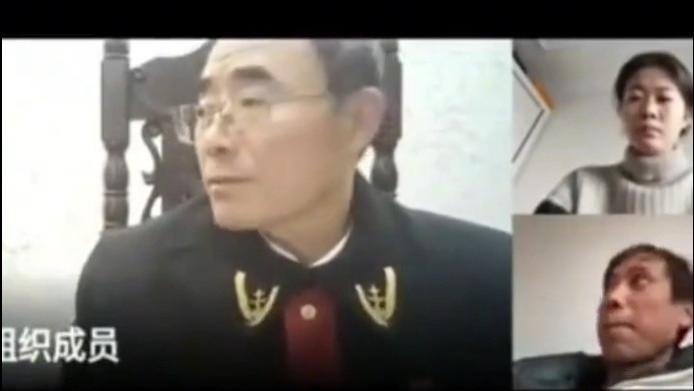 新年离婚案燕冬萍事件发酵！她昧下的48万，撕碎了老实人的体面！