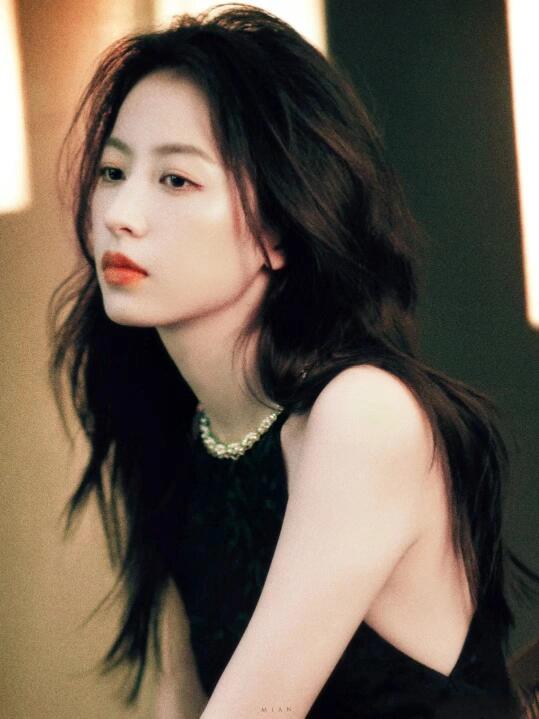 内娱明星绝美照片之周雨彤