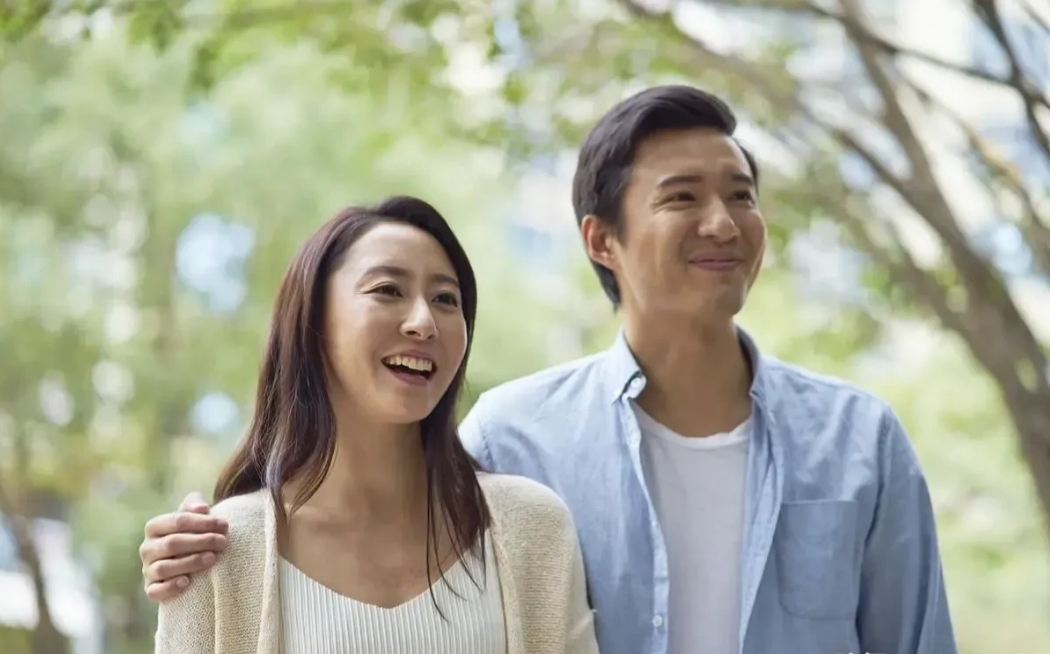 浙江余华，一女子已婚，外出务工。凌晨4点左右，身体不适，打电话约男友到宿舍见面。