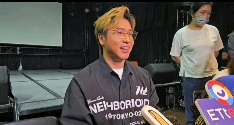 欧弟因学费贵打算卖跑车养女儿，曾红极一时的他因忘恩负义退出《天天向上》后事业大不