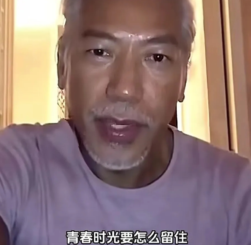 知名演员张耀扬刚刚开通自己的社交账号发视频表示：马上快过年自己想找份工作希望有经
