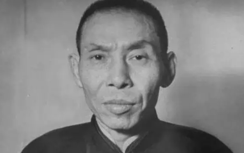 杜月笙在上海敢惹张作霖吗？

杜月笙有一次过生日，去的社会名流相当之多，而杜月笙