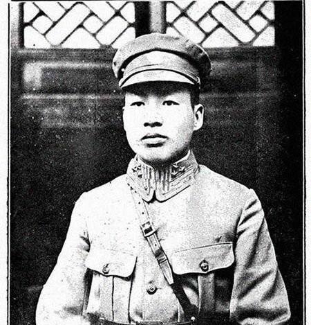1940年，刘文辉的侄子、川军军长刘元瑭带着部队投靠胡宗南，不想一路逃散大半，胡