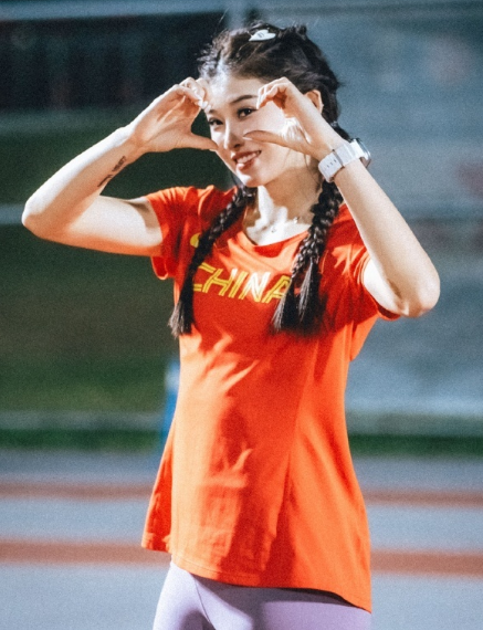吴艳妮获年度大满贯