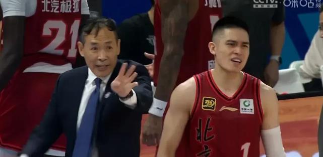 能看出问题并能解决问题，CBA最好教练是谁

1，不是邱彪
2，不是刘炜
3，更